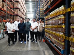 Zulhas Sidak di Marunda, Temukan 500 Ton Minyakita Ditimbun Produsen