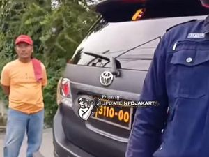 Polda Metro: Fortuner Berpelat Dinas Tabrak Pemotor Bukan Anggota Polri