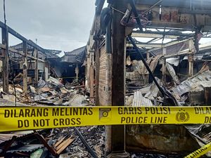 Polda Bali Tunggu Hasil Lab Penyebab Kebakaran Pasar Lelateng Jembrana Polda Bali Tunggu Hasil Lab Penyebab Kebakaran Pasar Lelateng Jembrana