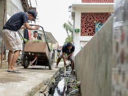 Relawan Pemuda Pendukung Ganjar Gelar Aksi Sosial-Keagamaan di Karawang