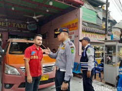 Pemkot Medan Tertibkan Pool Bus di SM Raja, Jelang Kedatangan Jokowi?