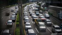 Tol Dalam Kota Macet di Cawang, Contraflow Diberlakukan