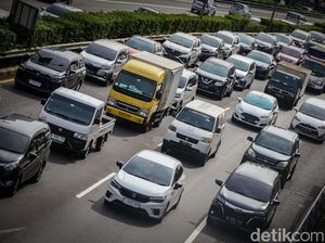 Tol Dalam Kota Arah Jakarta Macet Pagi Ini