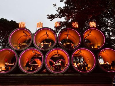 Unik! Restoran di China Terbuat dari Pipa Semen, Mau Coba?