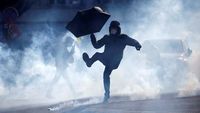 Warga Prancis Demo Tolak Perpanjangan Usia Pensiun