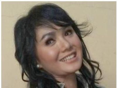 Langka Nih, Foto Artis-artis dengan Rambut Panjang