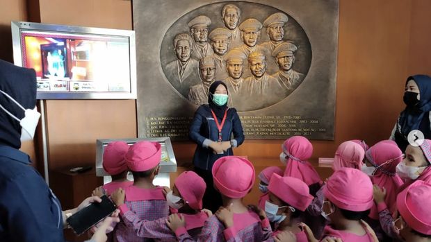 Bale Panyawangan Diorama Purwakarta