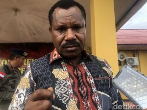 Bupati Nduga Sesalkan KKB Egianus Kogoya Bakar Susi Air: Kami Ingin Maju Bupati Nduga Sesalkan KKB Egianus Kogoya Bakar Susi Air: Kami Ingin Maju