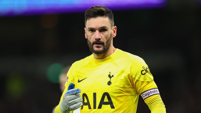 LONDON, ENGLAND - FEBRUARY 05:  Hugo Lloris of Tottenham Hotspur during the Premier League match between Tottenham Hotspur and Manchester City at Tottenham Hotspur Stadium on February 5, 2023 in London, United Kingdom. (Photo by Marc Atkins/Getty Images)