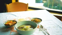 Ini 6 Alasan Orang Korea Makan Pakai Sumpit Logam