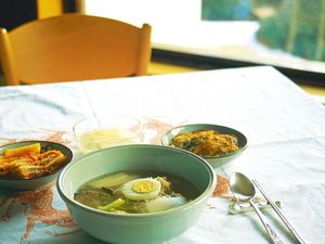 Ini 6 Alasan Orang Korea Makan Pakai Sumpit Logam Ini 6 Alasan Orang Korea Makan Pakai Sumpit Logam