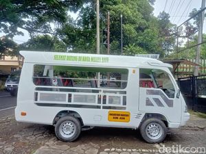 Izin Operasional Kendaraan Wisata Kawanku Digantung Pemkot Batu, Sopir Protes Izin Operasional Kendaraan Wisata Kawanku Digantung Pemkot Batu, Sopir Protes