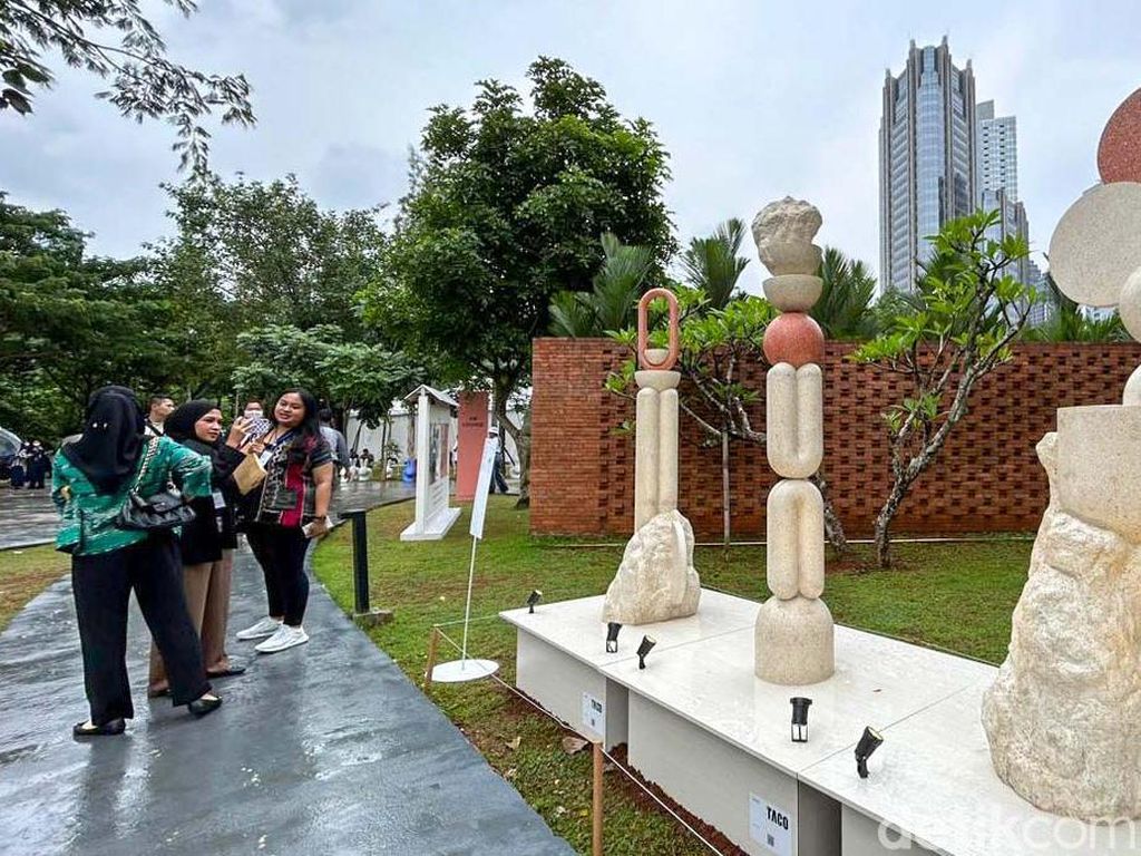 Ketika Seni dan Alam Melebur di Art Jakarta Gardens