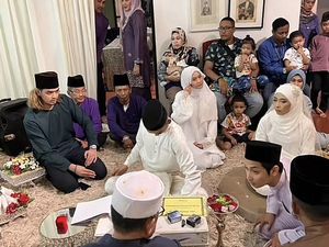 Viral Momen Wanita Saltum Saat Kondangan, Pakai Baju Putih bak Pengantin