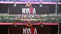La Nyalla yang menjadi salah satu dari lima Caketum PSSI memaparkan visi dan misinya kepada Asprov PSSI.