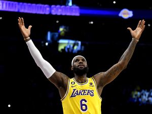 Wow! LeBron James Jadi Pencetak Poin Terbanyak NBA Sepanjang Masa Wow! LeBron James Jadi Pencetak Poin Terbanyak NBA Sepanjang Masa