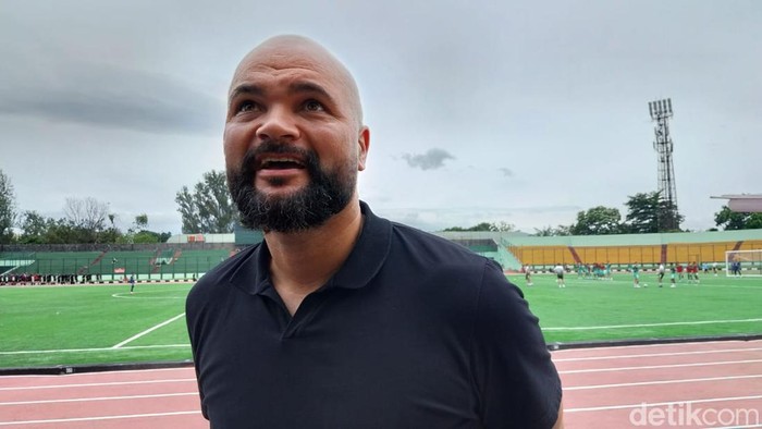 Mantan pemain Persib Bandung Sergio van Dijk.