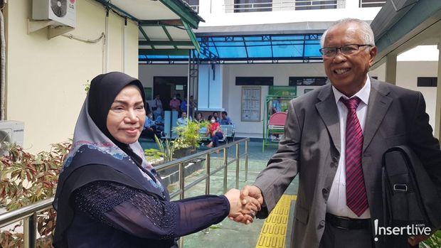 OC Kaligis dan Hj Misniati