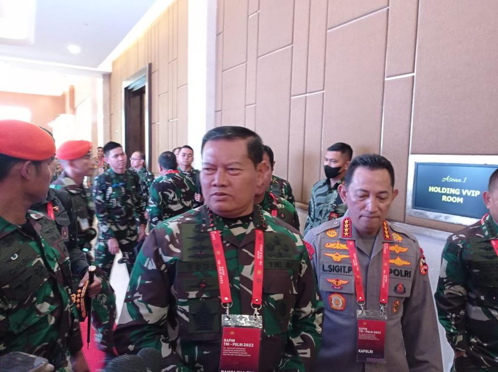Jokowi Minta Ekspor Ilegal Ditindak, Panglima TNI Fokus Patroli Perbatasan