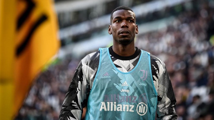ALLIANZ STADIUM, TURIN, ITALY - 2023/01/29: Paul Pogba of Juventus FC warms up during the Serie A football match between Juventus FC and AC Monza. AC Monza won 2-0 over Juventus FC. (Photo by Nicolò Campo/LightRocket via Getty Images)