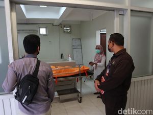 Pengamen Perempuan Ponorogo Tewas Diduga Dibunuh di Kamar Kos Pengamen Perempuan Ponorogo Tewas Diduga Dibunuh di Kamar Kos