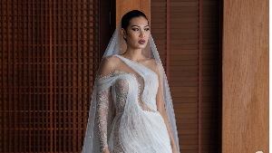 8 Foto Patricia Gouw Dinikahi Bule Bos Fintech, Gaun Pengantin Banjir Pujian