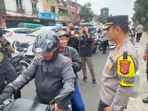 Duh...Masih Banyak Bikers di Cimahi Tak Patuh Aturan Lalin! Duh...Masih Banyak Bikers di Cimahi Tak Patuh Aturan Lalin!