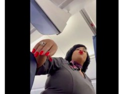 Pramugari Sindir Penumpang Berwajah Bodoh, tapi Netizen Memihaknya