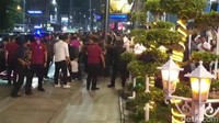 Tiba di Medan, Presiden Jokowi Bawa Ketua Nahyan Makan Durian