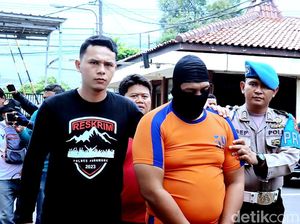 Sadis! Pasutri Karawang Bunuh Pria Tangsel gegara Cinta Segi Empat Sadis! Pasutri Karawang Bunuh Pria Tangsel gegara Cinta Segi Empat