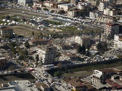 Kunjungi Ayah, Sekeluarga 4 Orang Asal AS Tewas dalam Gempa Turki