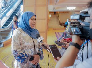 Pesan Khofifah di Hari Pers Nasional 2023: Media Jangan Sekadar Kejar Viral Pesan Khofifah di Hari Pers Nasional 2023: Media Jangan Sekadar Kejar Viral