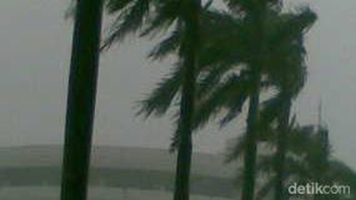 Waspada Angin Kencang di Jakarta Hari Ini dan Besok