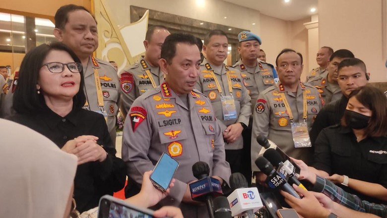 Kapolri Siap Tindaklanjuti Arahan Jokowi Atasi Karhutla-Kawal Hilirisasi