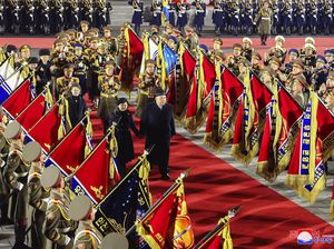 Korut Rilis Prangko Kim Jong Un dan Putrinya