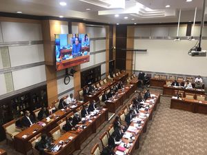 Firli Jelaskan Tugas Monitoring KPK ke Kementerian Bukan untuk Cawe-cawe