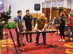 La Nyalla Berani Teken Pakta Integritas, Asprov PSSI Papua Barat Merapat