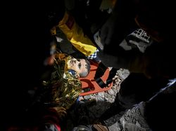 Malaikat-malaikat Kecil yang Selamat dalam Gempa Turki-Suriah