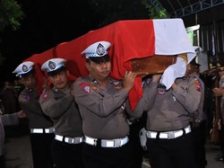 Cerita Anak Asuh Almarhum Iptu Rochmat yang Sukses Jadi Brimob Polda Sulsel