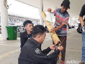 Cerita Penjual Lahang di Tasikmalaya yang Kian Tergerus Zaman Cerita Penjual Lahang di Tasikmalaya yang Kian Tergerus Zaman