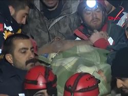 Korban Gempa Turki Selamat usai 65 Jam Terjebak di Reruntuhan