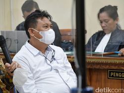 Prof Aras Akui Luluskan 92 Mahasiswa Titipan saat Jabat Rektor Unri