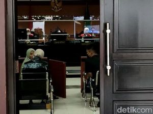 Sidang Kasus Bocah 8 Tahun Diperkosa Paman di Sukabumi Ditunda Sidang Kasus Bocah 8 Tahun Diperkosa Paman di Sukabumi Ditunda