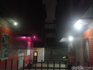 Jurit Malam: Meresapi Penderitaan Bung Karno di Penjara Banceuy Jurit Malam: Meresapi Penderitaan Bung Karno di Penjara Banceuy