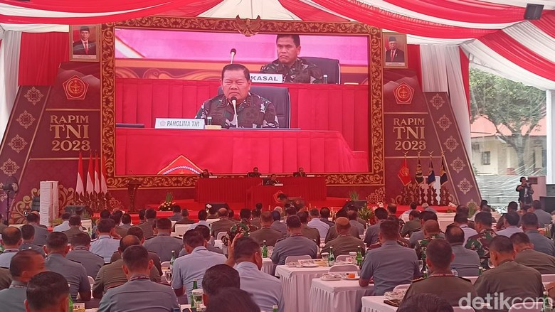 Panglima TNI Minta Jajarannya Maksimal Atasi Karhutla: Kalau Perlu Cari Dukun
