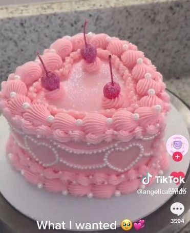 Zonk! Pesanan Kue Ulang Tahun Mahal Wanita Ini Tidak Sesuai Ekspektasi