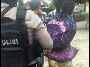 DPO Bandar Sabu Probolinggo Diringkus saat Nikahkan Anak DPO Bandar Sabu Probolinggo Diringkus saat Nikahkan Anak