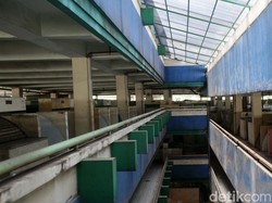 Cerita Ngenes Korban Sepinya Pasar Tanah Abang Blok G