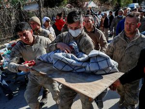 Penyelamatan Dramatis Bayi Tertimbun Reruntuhan Imbas Gempa Turki