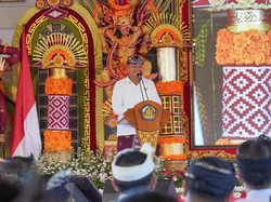 Dewan Gianyar Usulkan Pemberhentian Masa Jabatan Bupati Mahayastra